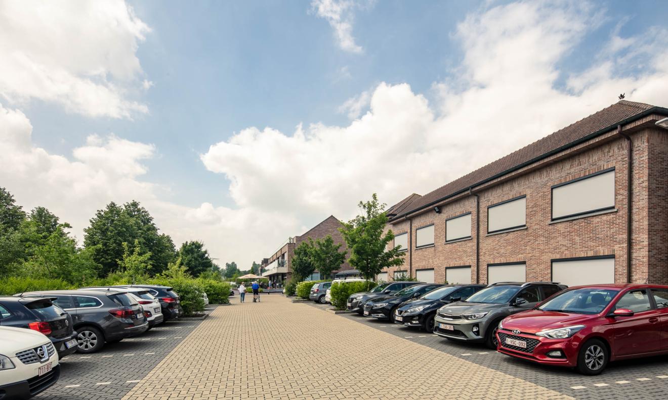 Seniorenzorg Philippus Neri ruime parking